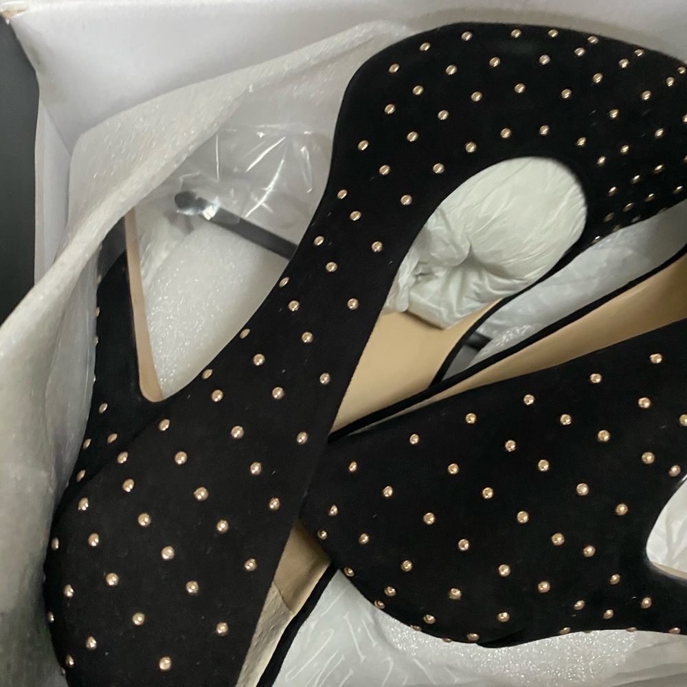 Heels - Picture 4 of 7
